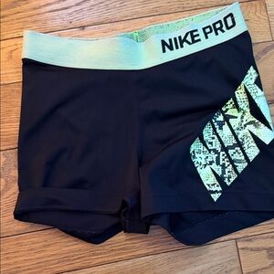 Nike Pro Women's Black and Green Athletic Shorts